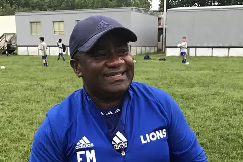 بين ذكريات المجد وواقع الحاضر.. أسطورة الكاميرون يفتح قلبه قبل كأس أمم أفريقيا 2025